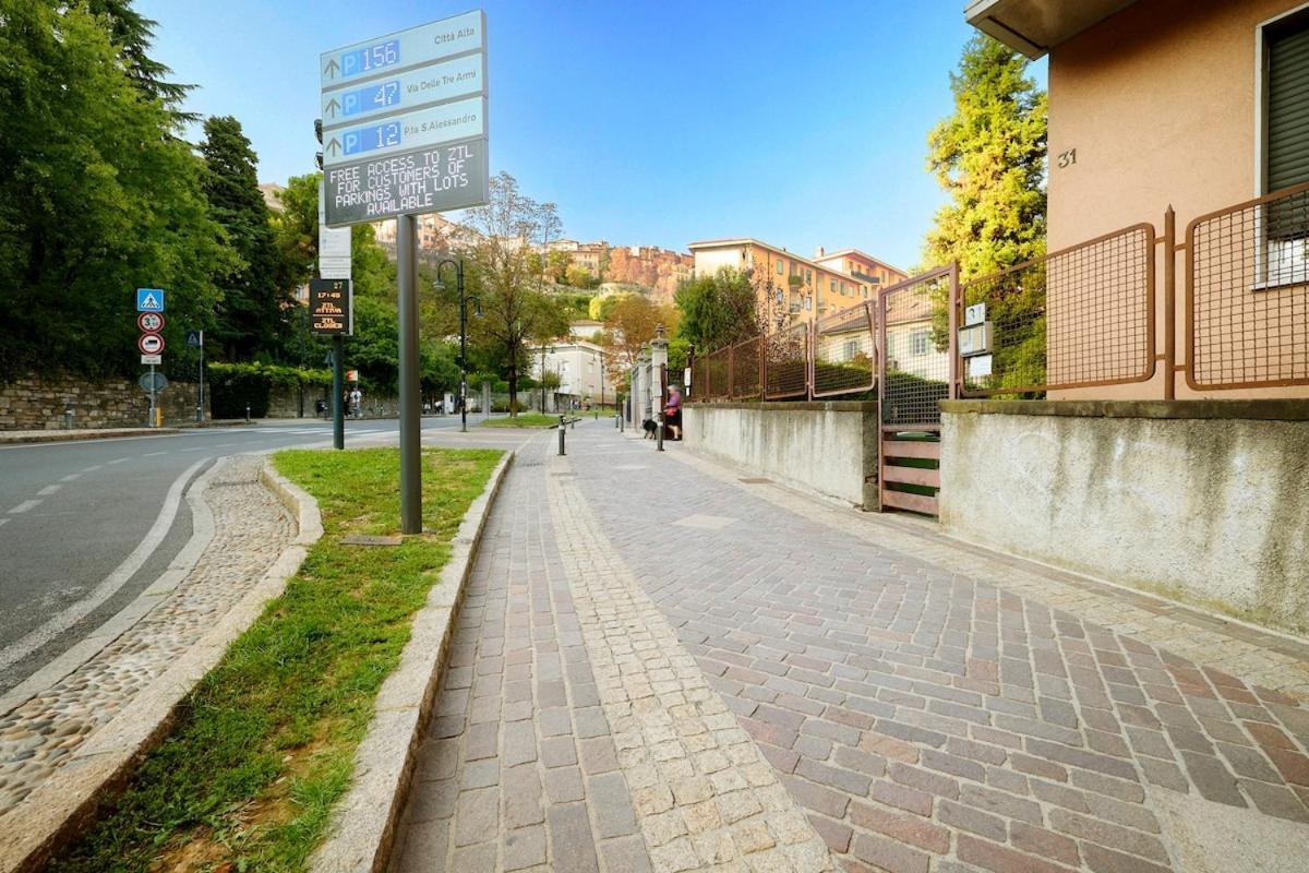 100M Dalla Funicolare Di Citta Alta- 10 Ospiti Bergamo Exterior foto